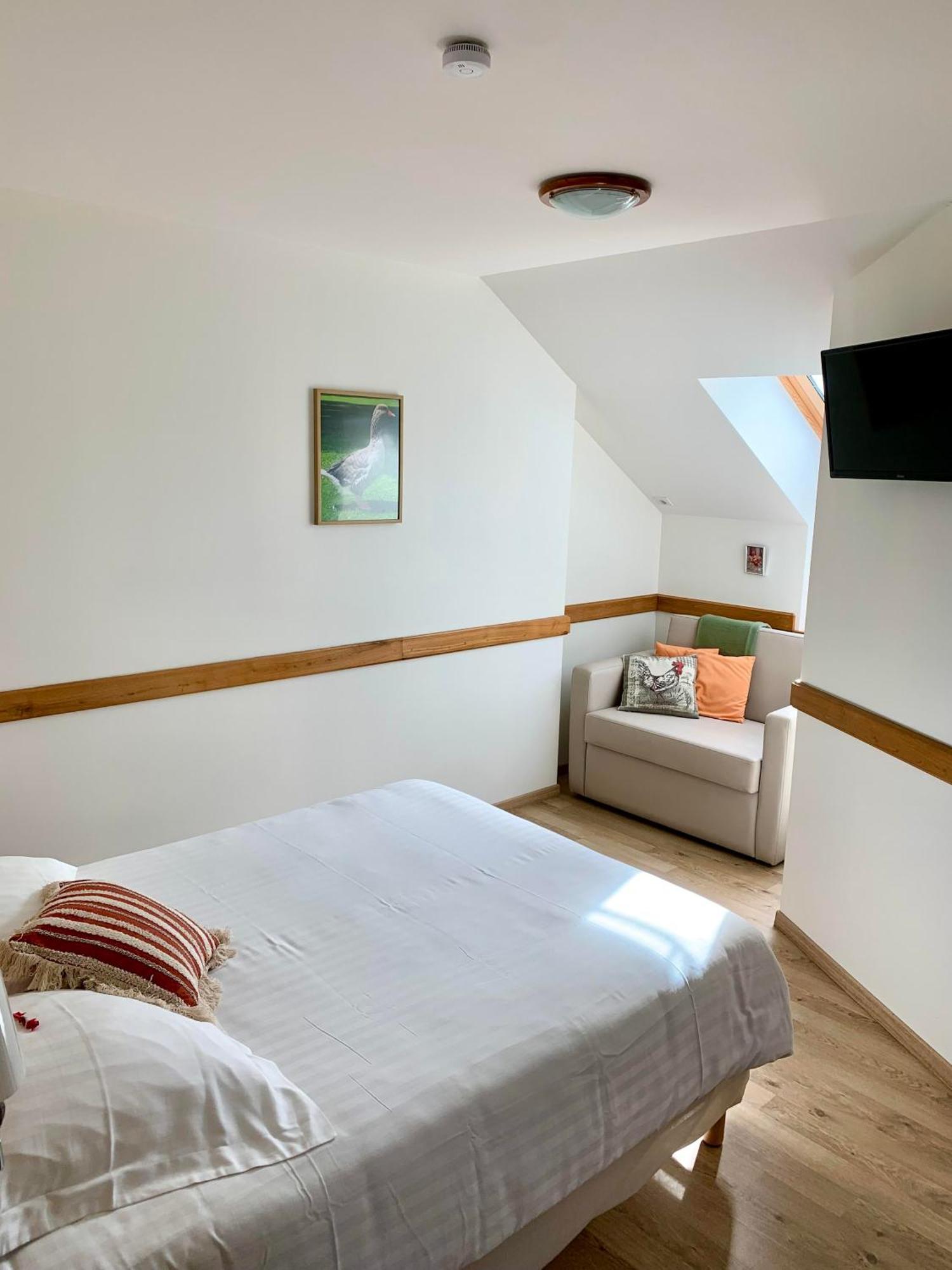 Bed and Breakfast La Ferme De Maraval Cenac-et-Saint-Julien Экстерьер фото